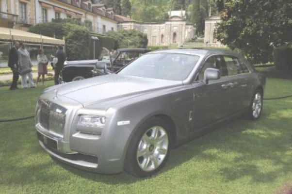 Rolls Royce Ghost - modelul de serie